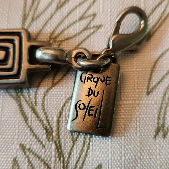 Vintage Cirque du Soliel Silver and Black Quartz Watch  7 1/2 inch wrist - Picture 5 of 5